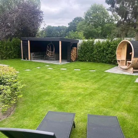 فيلة Bed En Wellness Groenrust